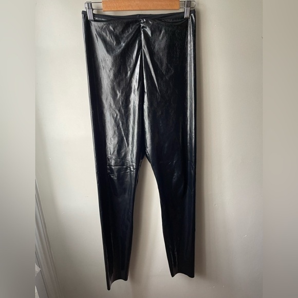 Aritzia Wilfred free black liquid latex shiny faux leather leggings size Medium - Picture 1 of 10